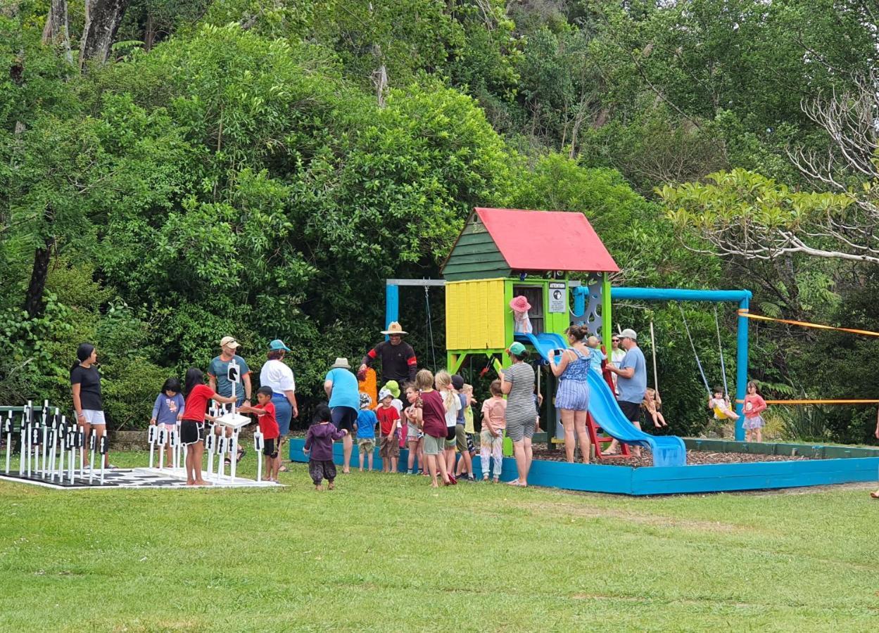Golden Bay Holiday Park Onekaka Extérieur photo